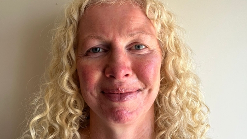 Menna Davies Headshot