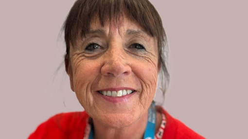 Lecturer Julia Holloway