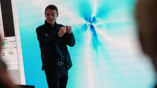 UWTSD's Jordan Jenkins demonstrates automotive glass chip technology