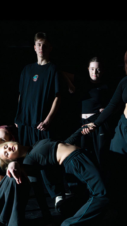 Commercial dance students posing