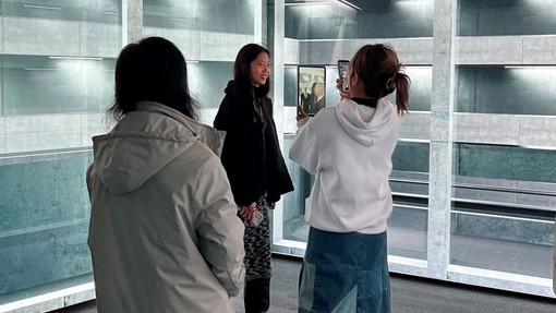 Students enjoying the immersive room