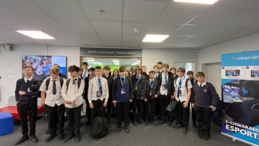 Ysgol Gyfun Emlyn take part in Gaming Heroes Competition