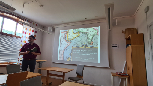 Dr Matthew Cobb speaking in a workshop during a conference in Bergen