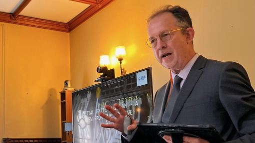 Professor Gary Bunt presenting his work on the British Digital Islam project at Westminster