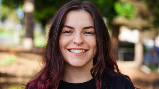 Elicia headshot