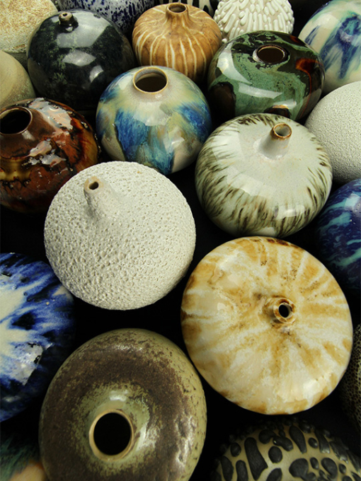 glass vases in different colours