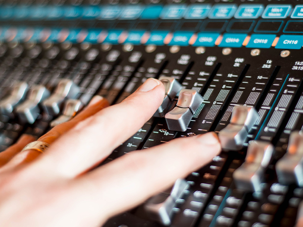 Mixing desk