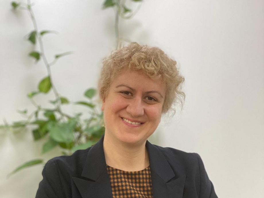 Dr Eleni Koutsogeorgou-Andreou 