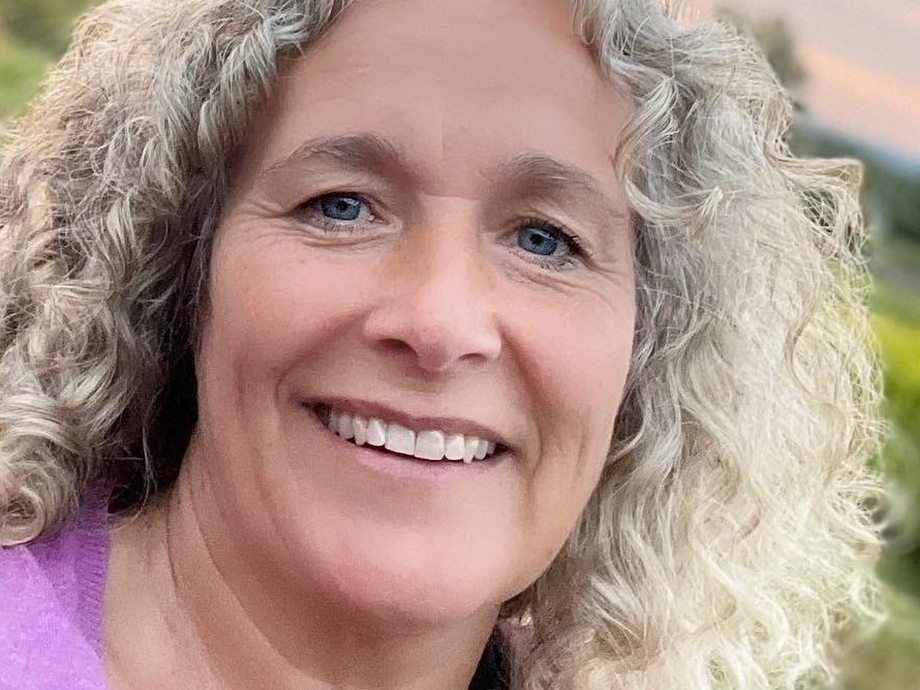 Gail Parker headshot