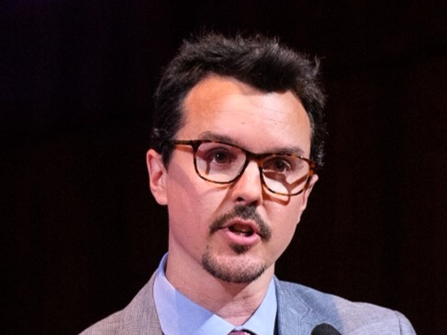 Gareth Evans headshot