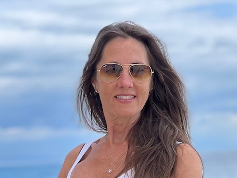 Melanie Squire Headshot