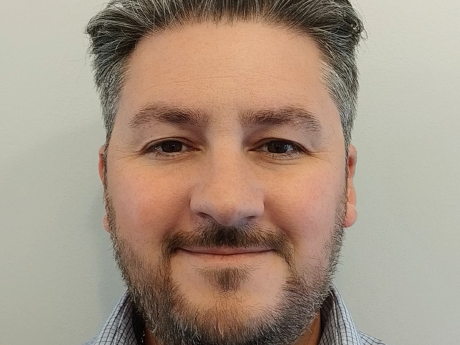 Rhodri Thomas headshot