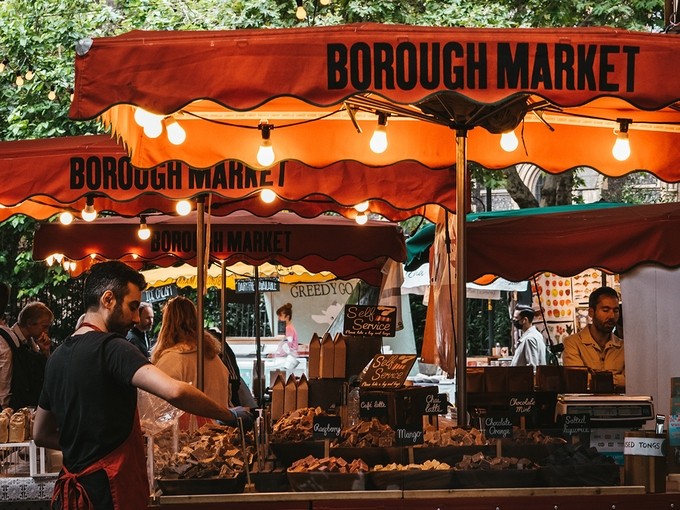 Marchnad Borough yn Llundain