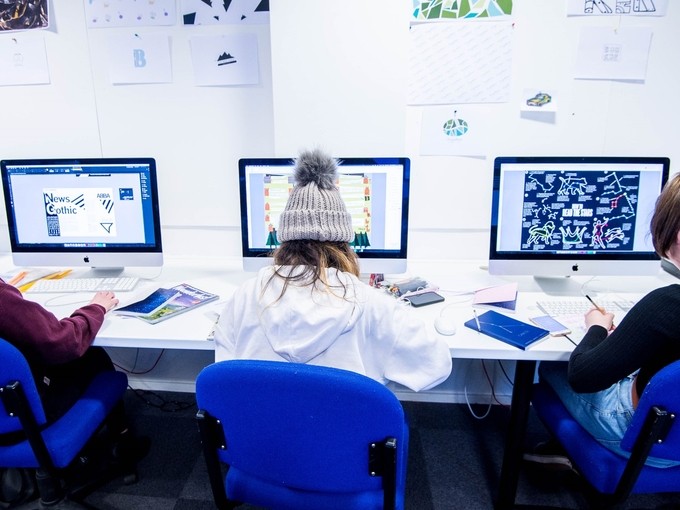 graphic design computer lab