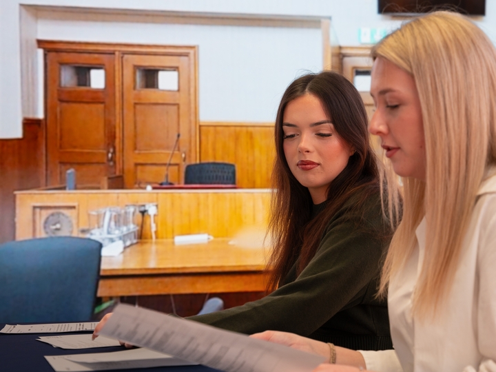 Swansea Law School students in immersive room courtroom