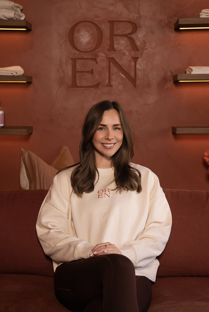 Kelly Powling sitting 