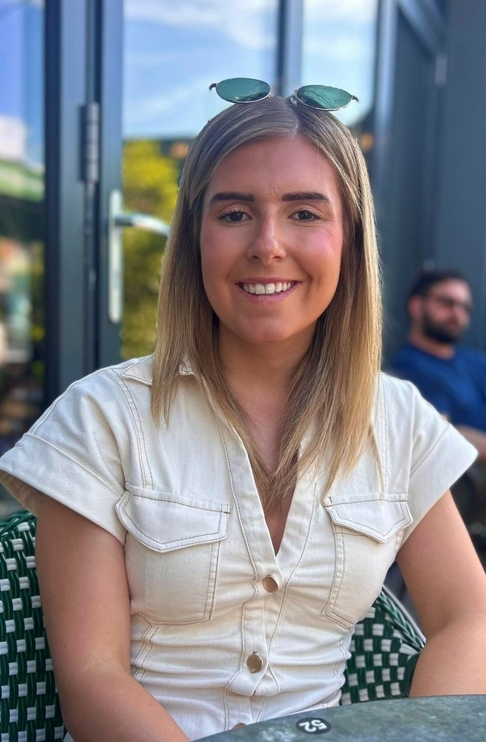 photo  of Sioned Raymond