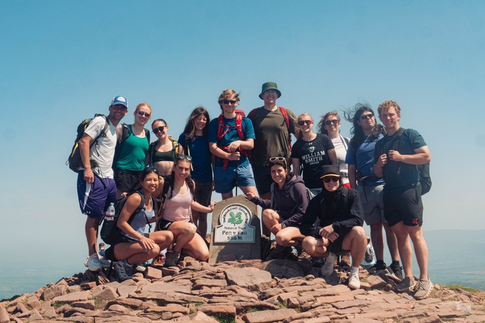 HWS students with UWTSD OAE students on top of Penyfan mountain 
