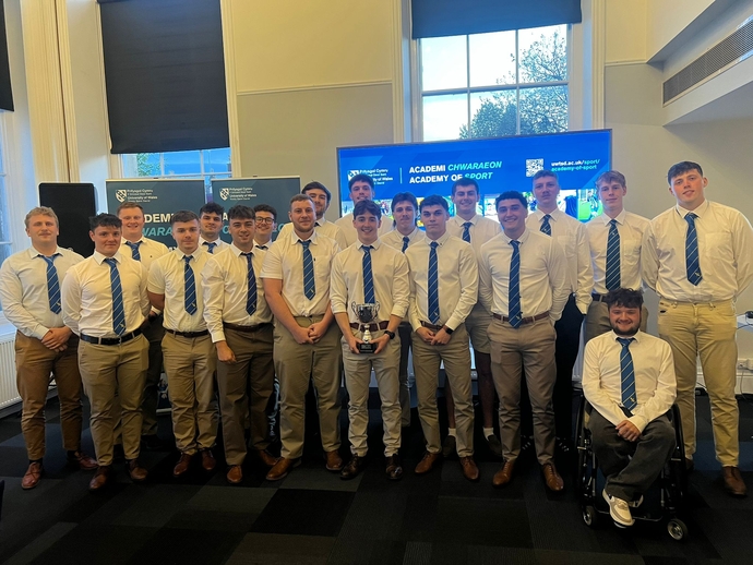 UWTSD Rugby team group photo 