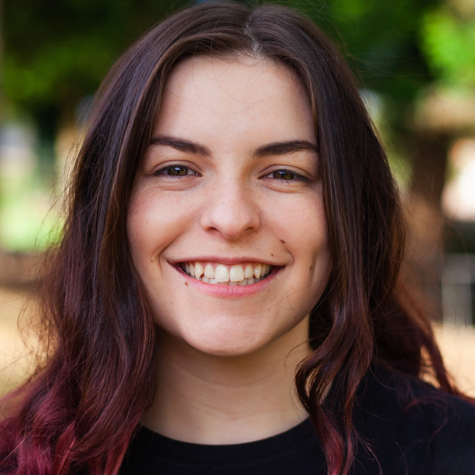 Elicia headshot