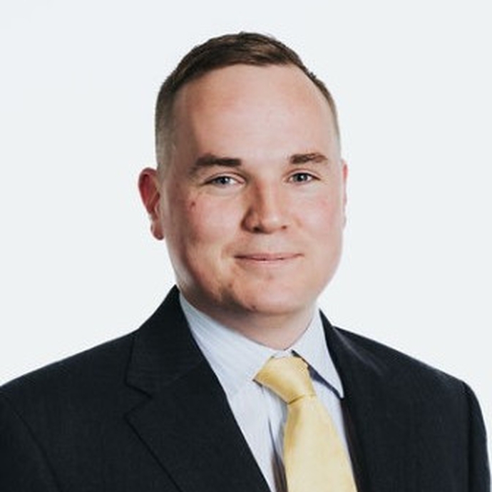 Angus Slater Headshot