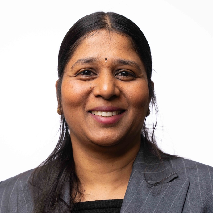 Divya Chidambaram Headshot