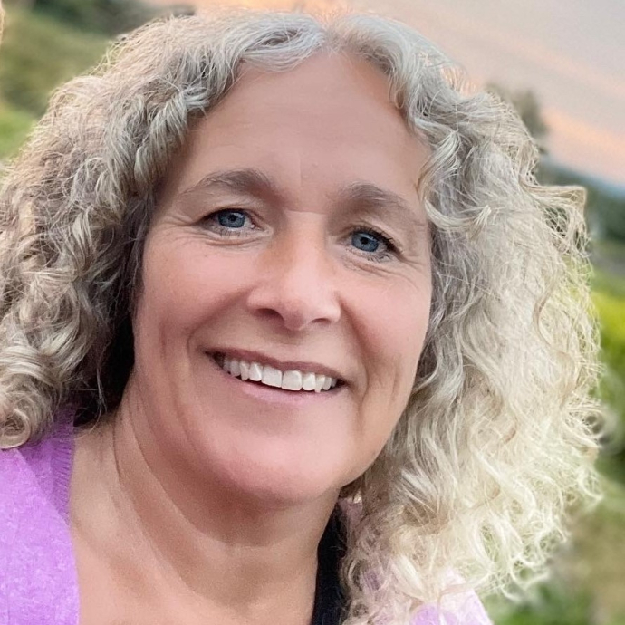 Gail Parker headshot