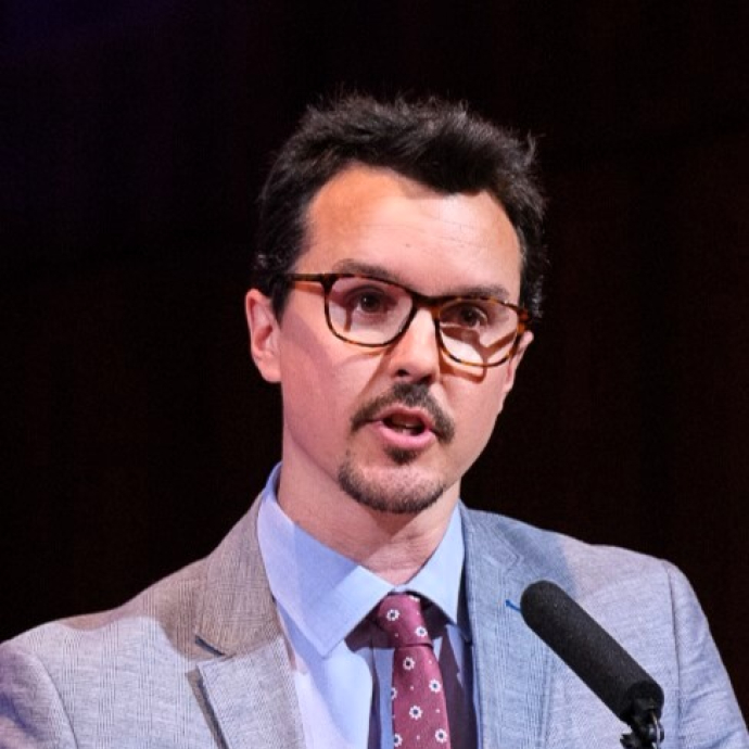 Gareth Evans headshot