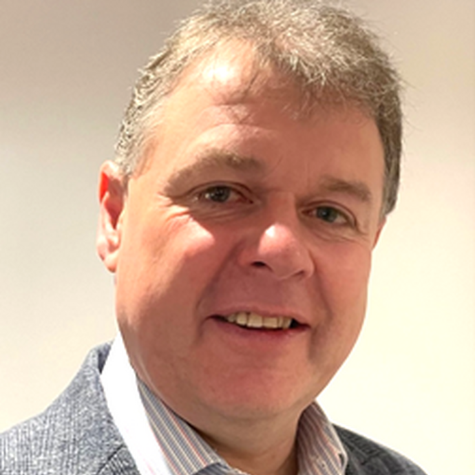 Huw Griffiths Headshot