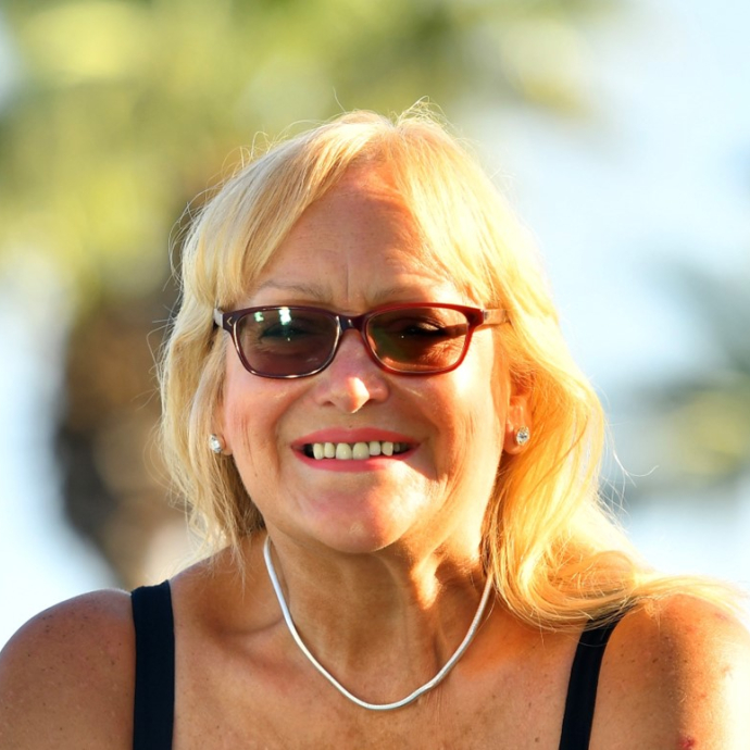 Karen Eaton-Thomas headshot