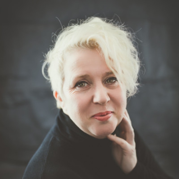 Katherine Clewett headshot