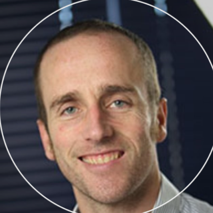 Kelvin Lake Headshot