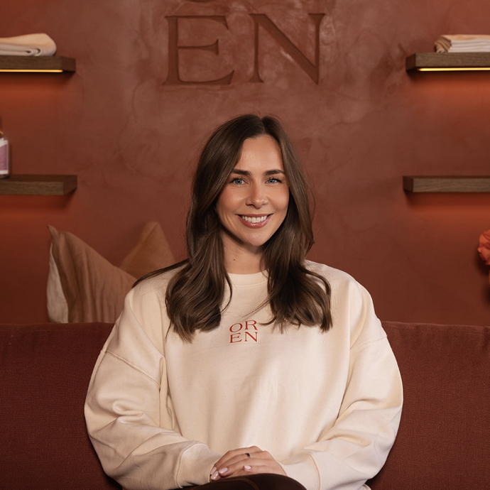 Kelly Powling sitting 