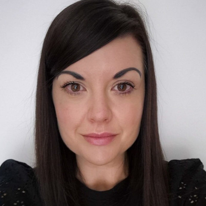 Laura Hutchings Headshot