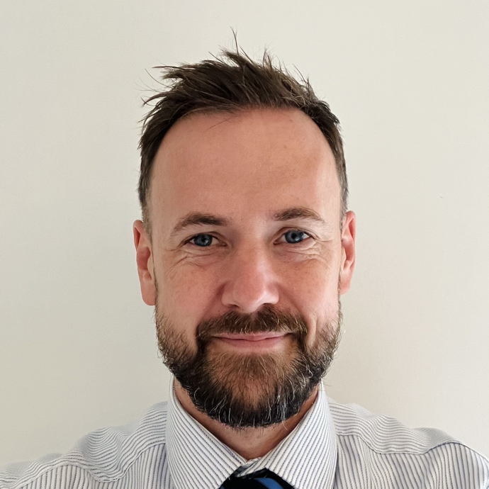 Laurence Thomas Headshot