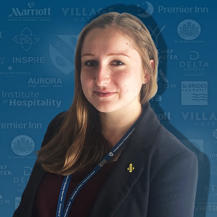 Lisa-Marie Bassler Headshot