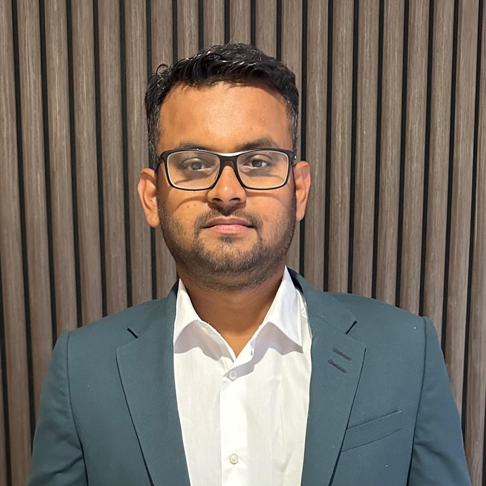 Liyanage Sampath Rodrigo Headshot