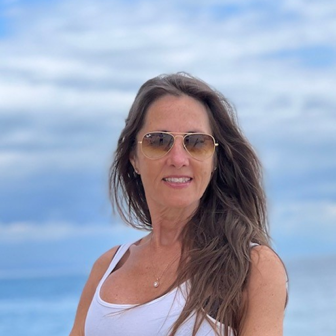 Melanie Squire Headshot