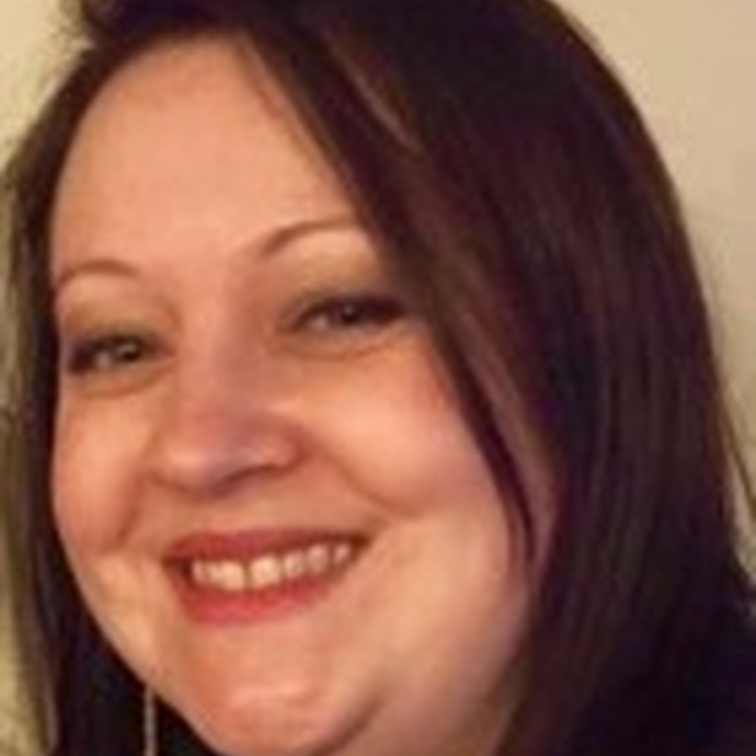 Natalie Macdonald Headshot