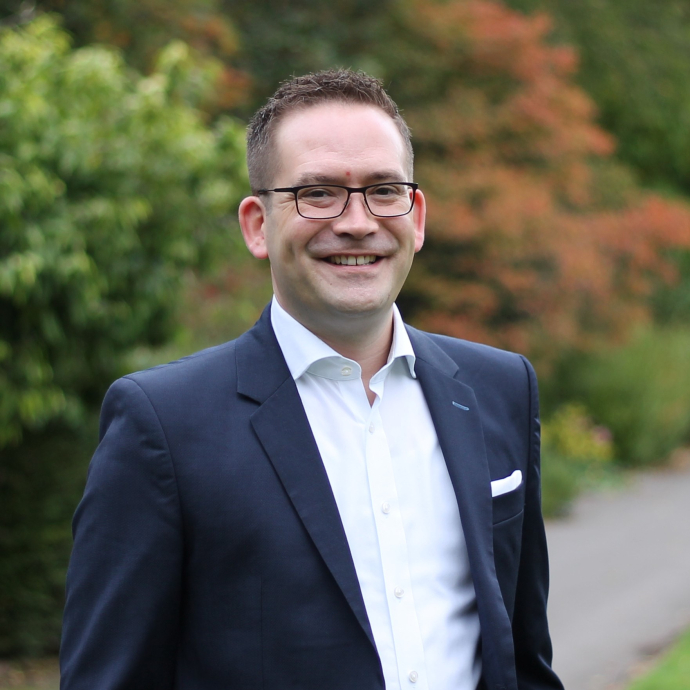 Image of Dr Stuart Robb