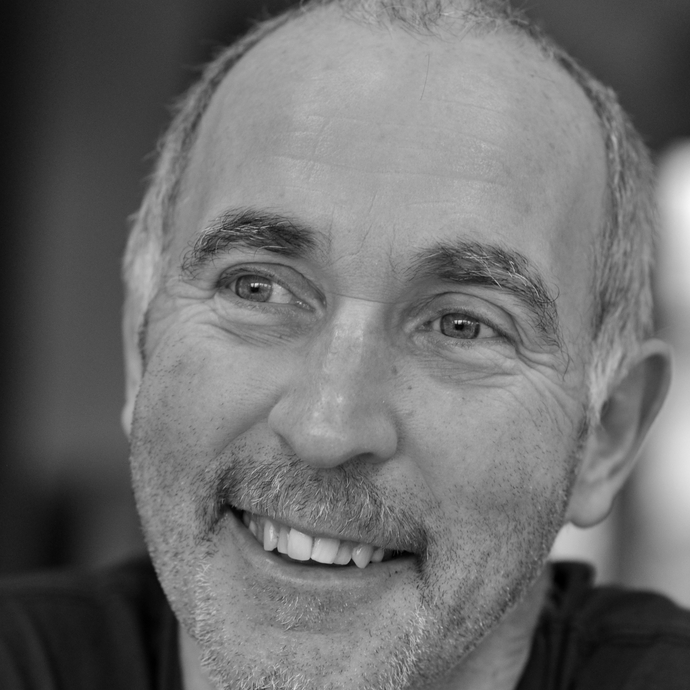 Ian Standen Headshot 