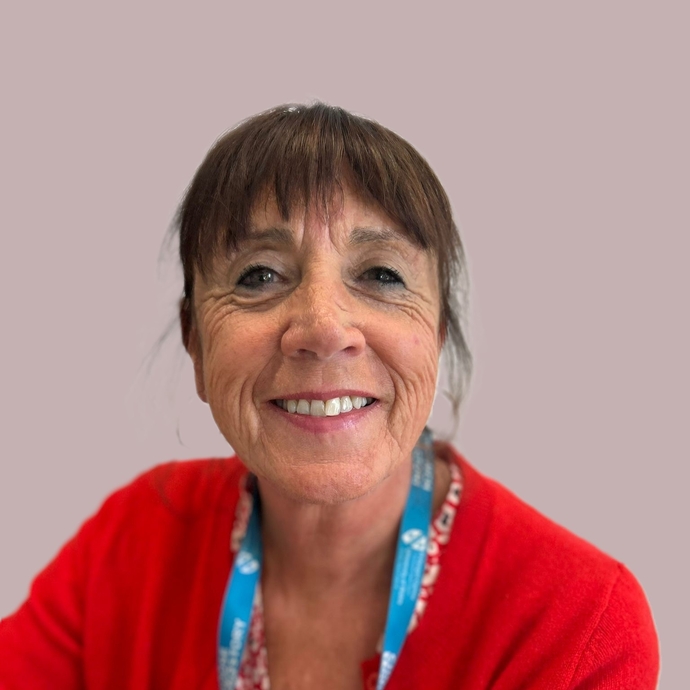 Lecturer Julia Holloway