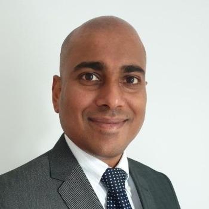 Yohan Mendis Headshot